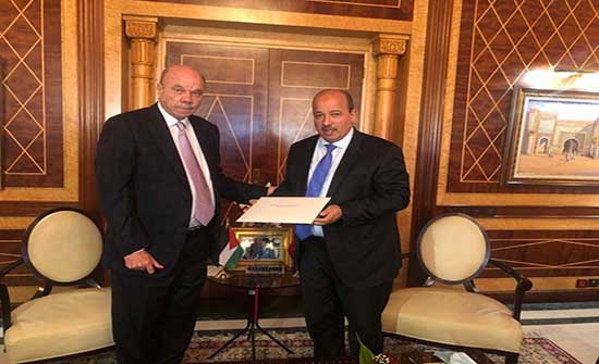 الفايز ينقل رسالة خطية من جلالة الملك إلى العاهل المغربي الفايز ينقل رسالة خطية من جلالة الملك إلى العاهل المغربي