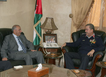 الطراونة يرعى احتفال كلية عجلون الجامعية بعيد ميلاد القائد