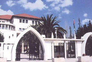  تشكيل لجنة لدراسة قانون المالكين والمستاجرين واجراء حوار بشانه  