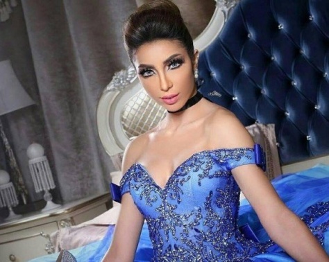 بالصور - دنيا بطمة تبدأ العام الجديد بأداء " العمرة " .. شاهدوا كم تغيرت!!