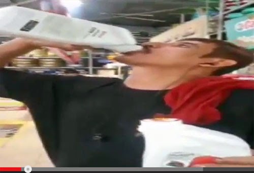 يتحول الى سيارة ويشرب زيوت البنشر !