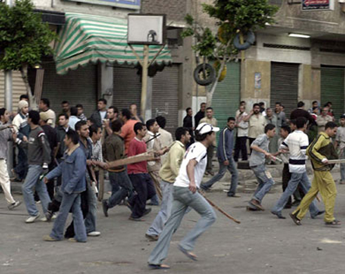 إصابة 15 شخصا من عائلة واحدة في مشاجرة بسحاب