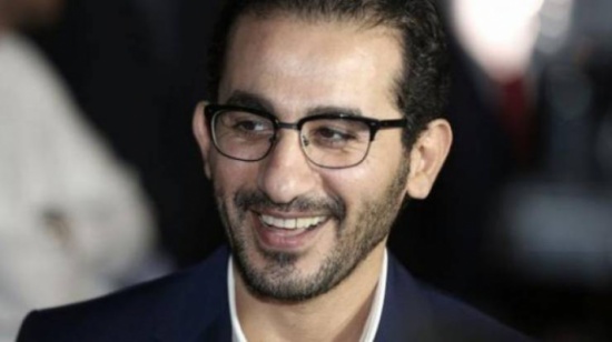 فيديو| أحمد حلمي يقلد صوت دنيا سمير غانم في «مين معايا» فيديو| أحمد حلمي يقلد صوت دنيا سمير غانم في «مين معايا»