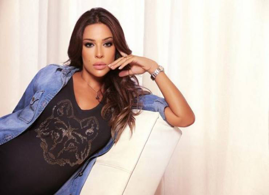 صورة| هل تصدّق أن هذه هي والدة نادين نسيب نجيم؟