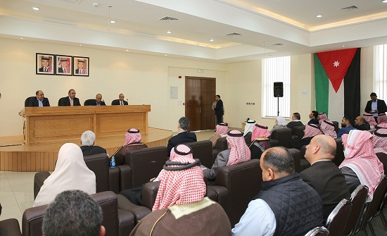 الشواربه  : تأهيل كامل الشارع من إشارة الغاز حتى مكب الغباوي بكلفة تصل الى 30 مليون دينار