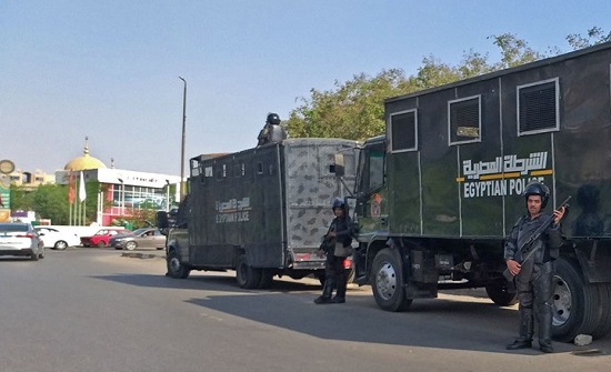 حبس 23 شخصا تصدّوا لدفن طبيبة توفيت بكورونا في مصر