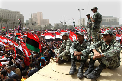 مصر تخوض السبت اول اختبار لما بعد حسني مبارك عبر صناديق الاقتراع مصر تخوض السبت اول اختبار لما بعد حسني مبارك عبر صناديق الاقتراع
