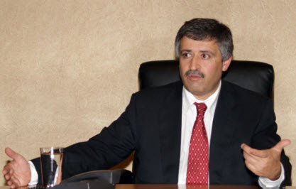 وزير العمل يلتقي امين عام مجلس التعليم العالي البحريني