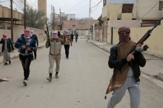 الطيران العراقي يقتل ثمانية ارهابيين من داعش في الانبار الطيران العراقي يقتل ثمانية ارهابيين من داعش في الانبار