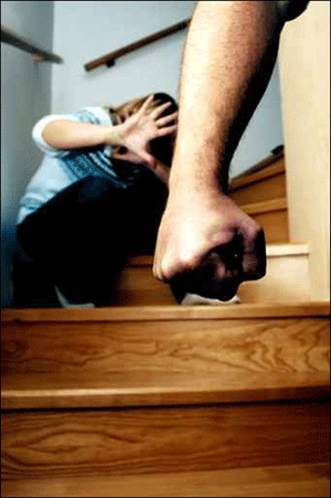 اغرقت حفيدها في خزان الصرف وطعنته بالسكين لأنه أثار ضجة!!  