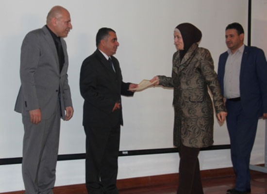 تخريح المشاركين في دورة الازمات في البلقاء التطبيقة