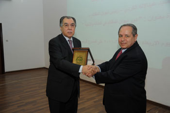 رئيس ديوان المظالم:العدالة تنظم العلاقة بين الحرية والمساواة