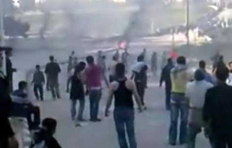 أنباء عن حرق قصر العدل في درعا 