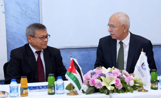 اتفاقية شراكة بين "المهندسين" و "العمل الدولية" اتفاقية شراكة بين "المهندسين" و "العمل الدولية"