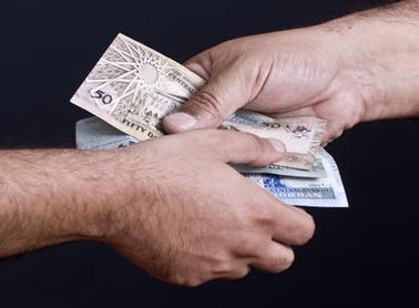 الأمانة تعتزم إحالة ثلاث قضايا فساد إلى المدعي العام الأمانة تعتزم إحالة ثلاث قضايا فساد إلى المدعي العام
