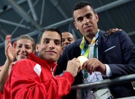 العساف يفوز بجائزة محمد بن راشد للابداع الرياضي