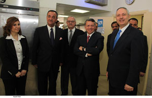  الملك يزور الجامعة التطبيقية للتعليم الفندقي ويجتمع بمعنيين من قطاع السياحة