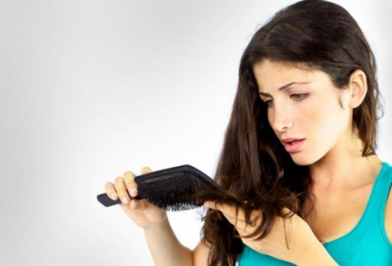 5 وصفات منزلية فعالة لعلاج تساقط الشعر 5 وصفات منزلية فعالة لعلاج تساقط الشعر