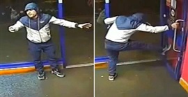 بالفيديو.. رد فعل شاب خسر 950 جنيهًا في لعبة «قمار»