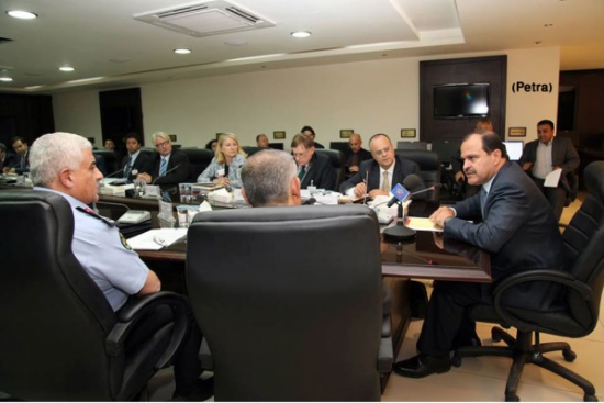 وزير الداخلية يلتقي وفد الجمعية البرلمانية لحلف شمال الاطلسي