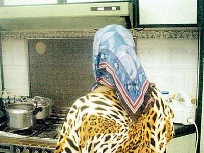 القبض على خادمة سحرت عائلة كفيلها وثلاث عوائل أخرى بمكة