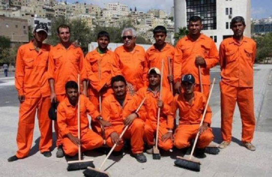 عمال الوطن يهددون بلتاجي بالإضراب