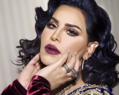 بالفيديو - أحلام تفجر مفاجأة على المسرح والجمهور مصدوم بتصرفها.. شاهدوا ماذا قالت! بالفيديو - أحلام تفجر مفاجأة على المسرح والجمهور مصدوم بتصرفها.. شاهدوا ماذا قالت!