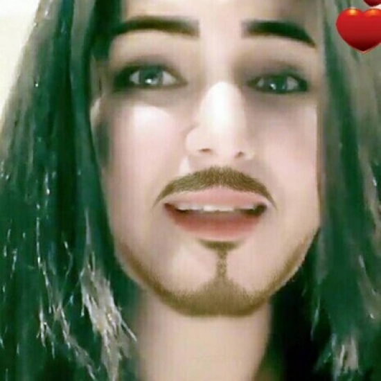 بالصورة - فنانة مصرية تثير الجدل بتحولها إلى رجل بذقن وشنب... "هاخطف المعجبات من عمرو دياب" بالصورة - فنانة مصرية تثير الجدل بتحولها إلى رجل بذقن وشنب... "هاخطف المعجبات من عمرو دياب"