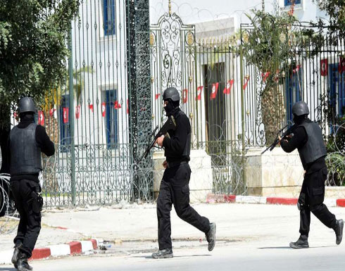 تونس.. طعن شرطيين بالسكين قرب مبنى البرلمان