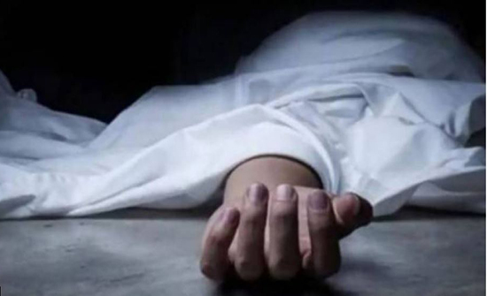 فلسطيني يقتل والدته المسنة بطريقة بشعة