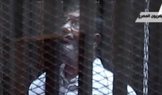 تحويل محاكمة مرسي إلى سرية تحويل محاكمة مرسي إلى سرية