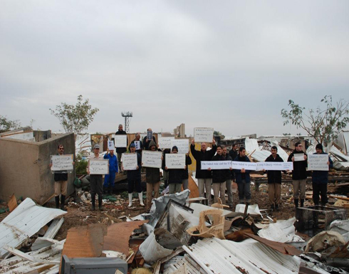 بالفيديو والصور: وقفة احتجاجية في ليبرتي للمطالبة برفع الحصار عن المخيم