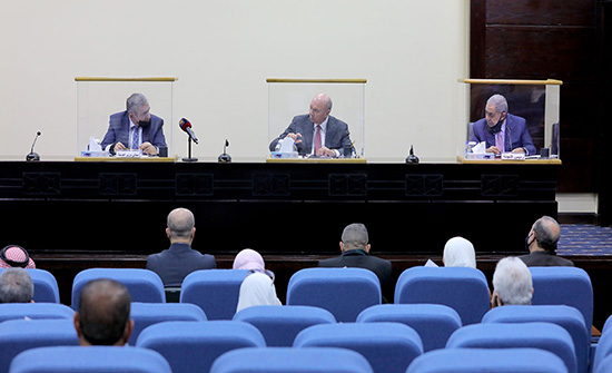 عبيدات : توفير مطاعيم لمليونين و200 ألف مواطن من لقاح كورونا عبيدات : توفير مطاعيم لمليونين و200 ألف مواطن من لقاح كورونا