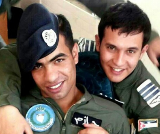بالصور ... استشهاد الملازم حازم المطر جراء سقوط طائرته في الصفاوي بالصور ... استشهاد الملازم حازم المطر جراء سقوط طائرته في الصفاوي