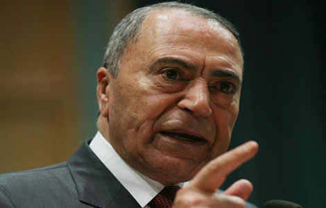 البخيت  يهيب بالأعضاء المنسحبين من لجنة الحوار الوطني  العودة عن قرارهم 