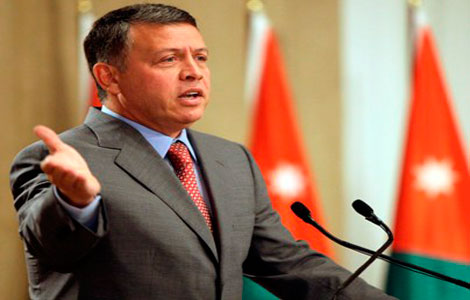 الملك يلتقي لجنة الحوار الوطني 