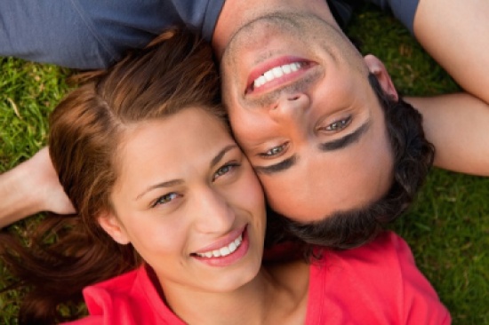 5 صفات تجذب الرجل إليك بقوة 5 صفات تجذب الرجل إليك بقوة