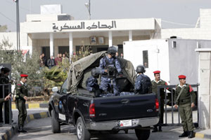 وزير الصناعة: موضوع البورصات يحسم خلال أسبوعين