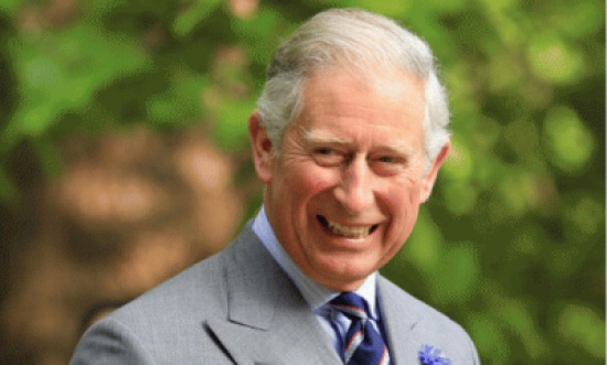 ولي عهد بريطانيا يهدي ملك البحرين مخطوطات قرانية تاريخية