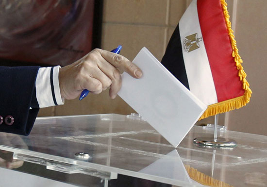 أنصار مبارك وساويرس يتصدرون الانتخابات المصرية أنصار مبارك وساويرس يتصدرون الانتخابات المصرية