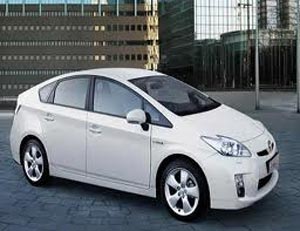 الحكومة تعفي سيارات الهجين من50 بالمئة من الضريبة الخاصة