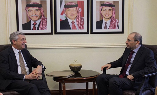 الصفدي يلتقي المفوض السامي للأمم المتحدة لشؤون اللاجئين