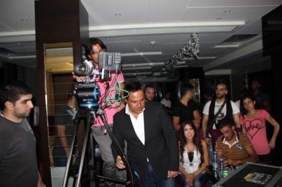 بالصور.. أوبريت يجمع عاصي الحلاني بمشتركي "ذا فويس"