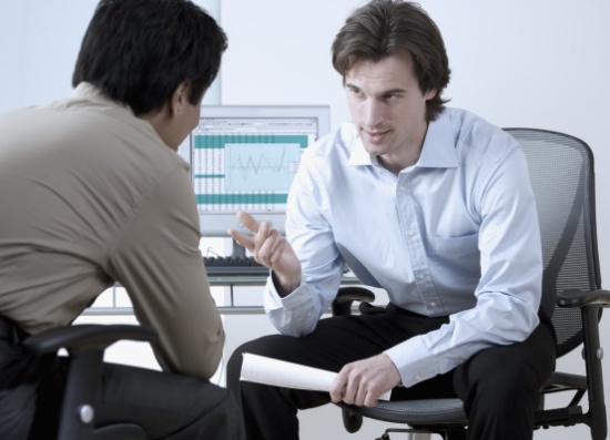 لا توجهات بالاستغناء عن موظفين بمؤسسات ستخضع للهيكلة قريبا