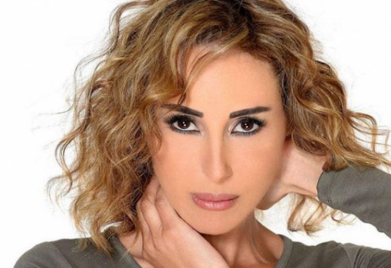 ورد الخال تطلب من محبّي فضل شاكر عدم متابعتها على "تويتر" صور