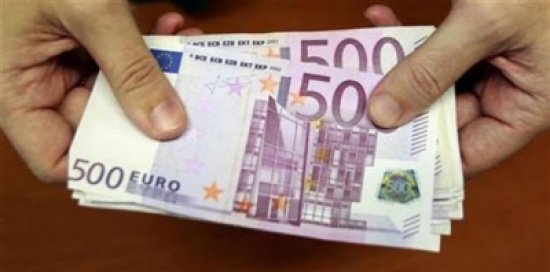 إسباني يدفع 5000 يورو لمن يوفر عملا لابنه‎