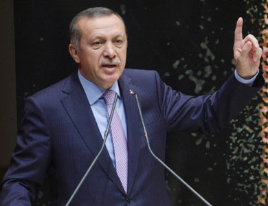 أردوغان يصف النظام في سورية بالقاتل وينتقد مجددا عزل الرئيس المصري أردوغان يصف النظام في سورية بالقاتل وينتقد مجددا عزل الرئيس المصري