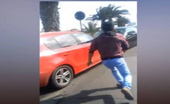 بالفيديو.. زوجةٌ تنتقم من زوجها بعنفٍ جديد بعد خيانتها! بالفيديو.. زوجةٌ تنتقم من زوجها بعنفٍ جديد بعد خيانتها!