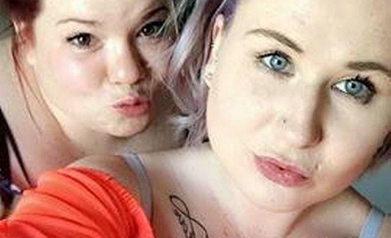 طعنت صديقتها 17 مرّة.. بسبب هذا الفيلم! طعنت صديقتها 17 مرّة.. بسبب هذا الفيلم!