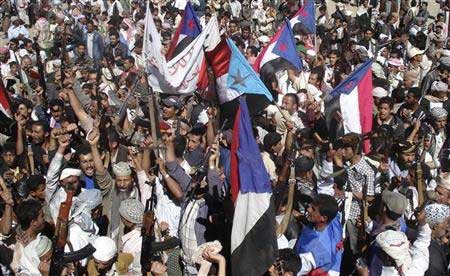 قتيل وأربعة جرحى مع تجدد العنف في عدن